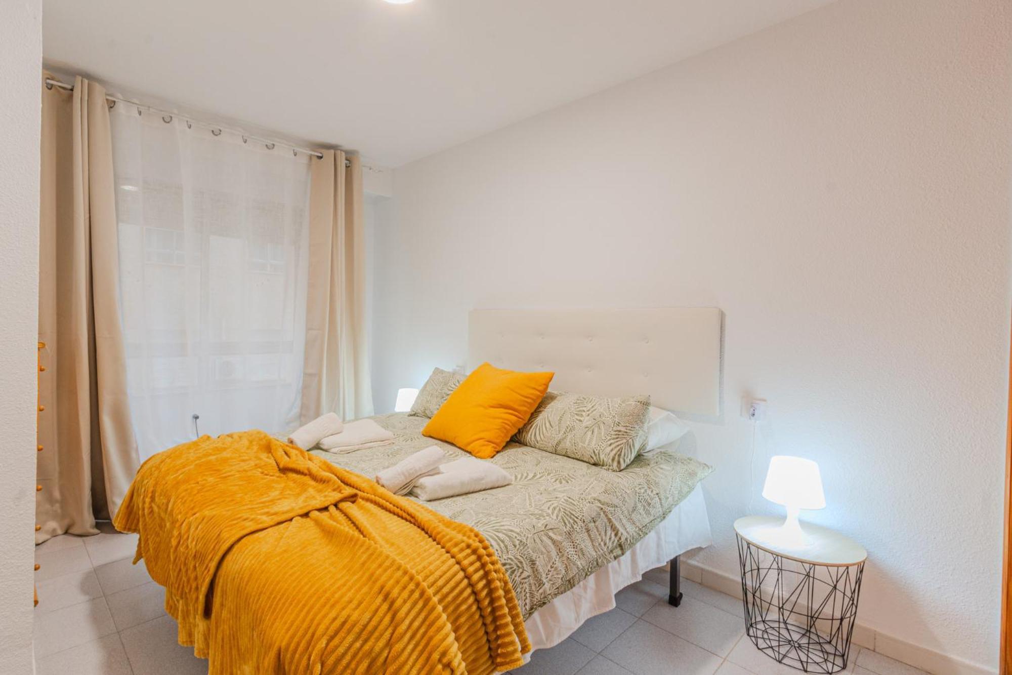 Menabrea Holiday House Near The Beach And Airport サンタ・ポラ エクステリア 写真