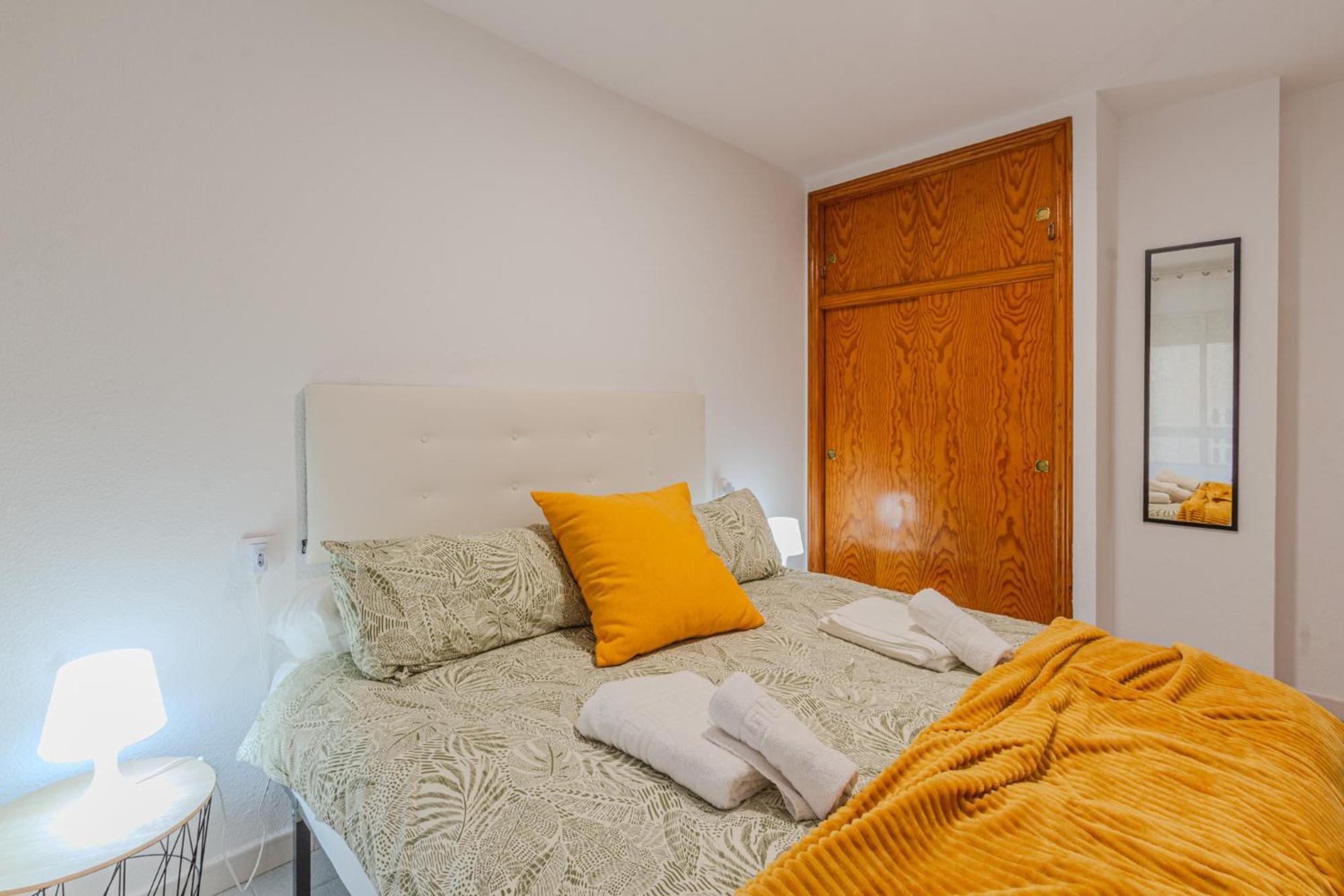 Menabrea Holiday House Near The Beach And Airport サンタ・ポラ エクステリア 写真