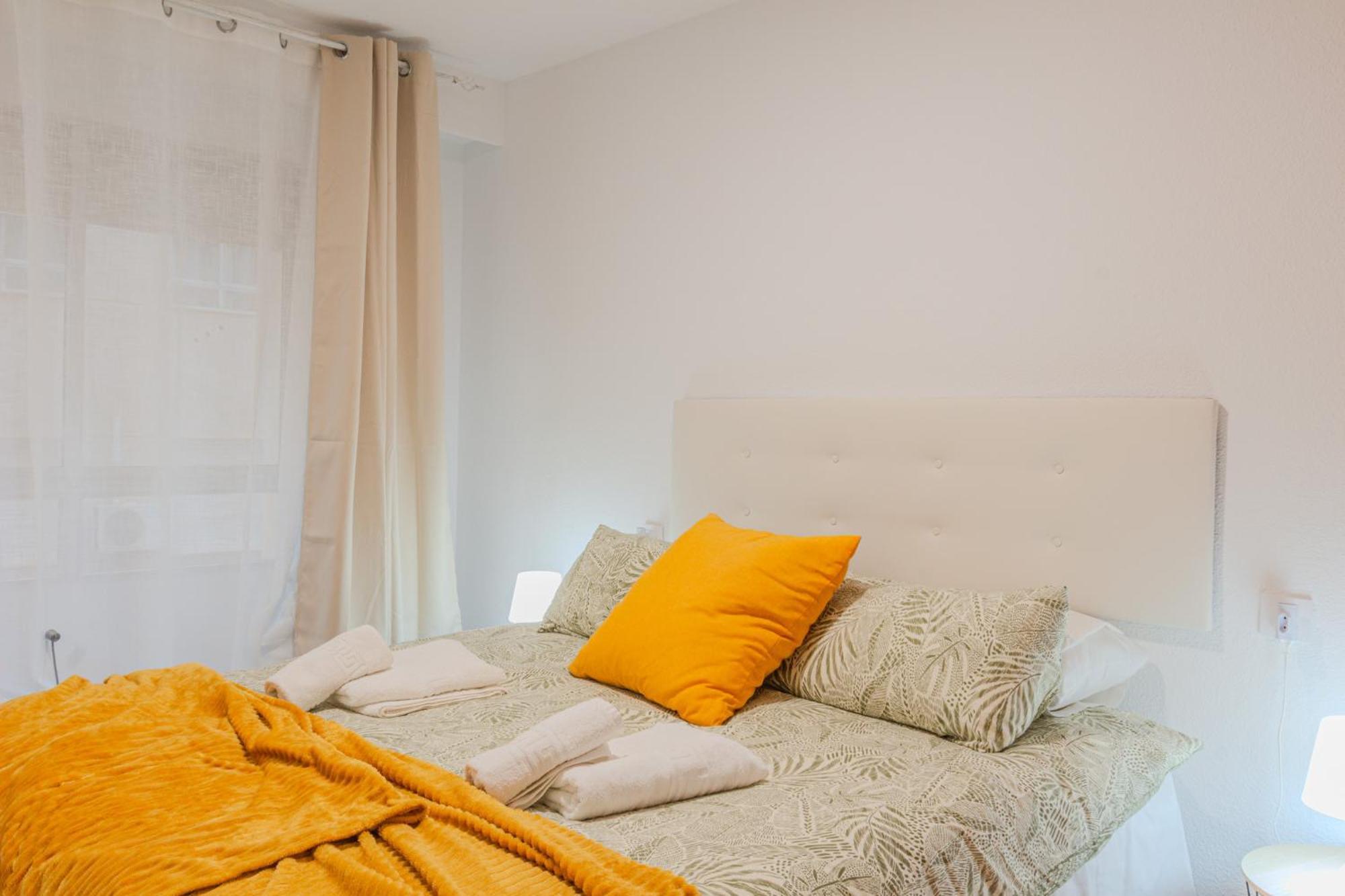 Menabrea Holiday House Near The Beach And Airport サンタ・ポラ エクステリア 写真