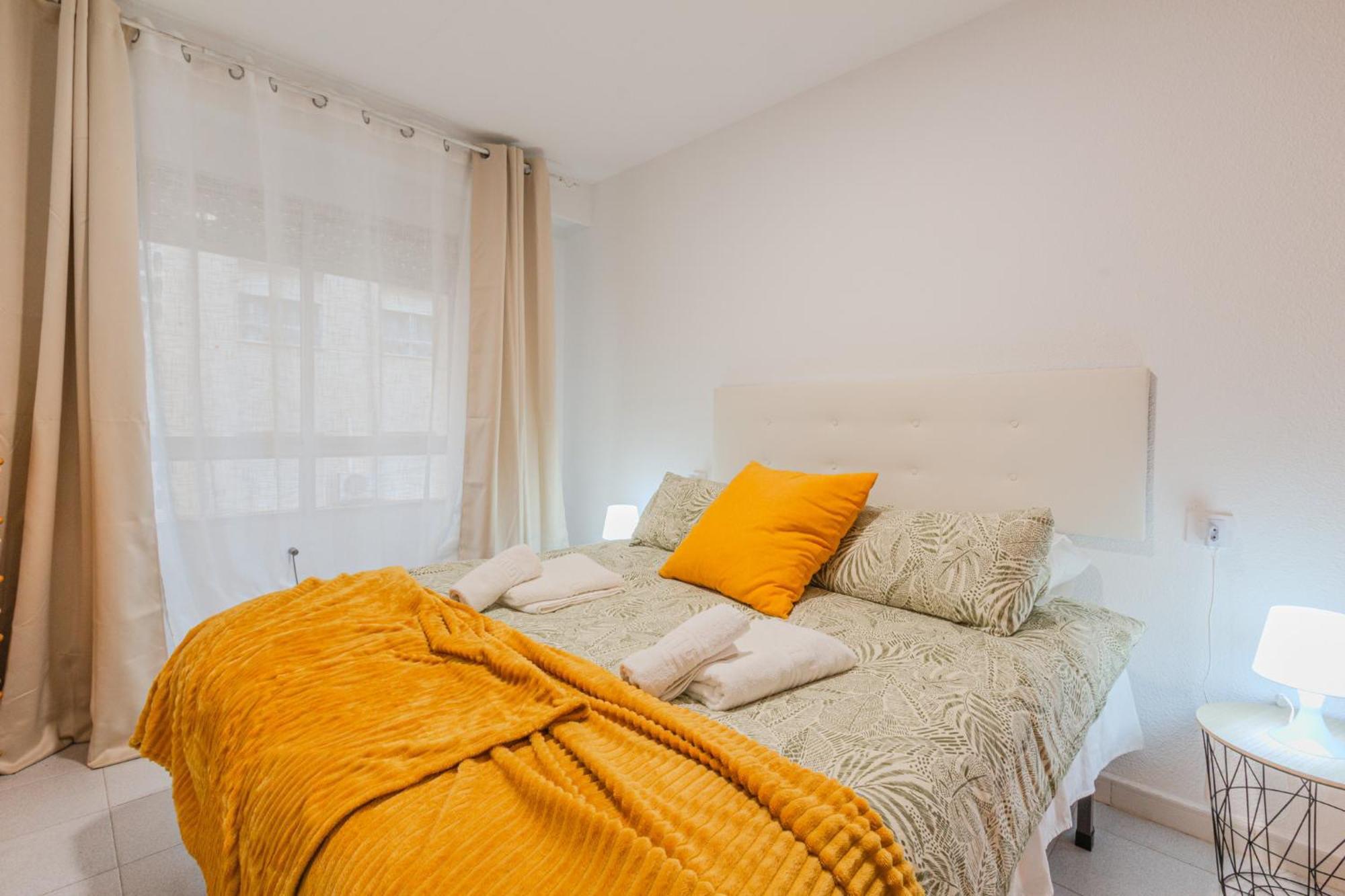 Menabrea Holiday House Near The Beach And Airport サンタ・ポラ エクステリア 写真